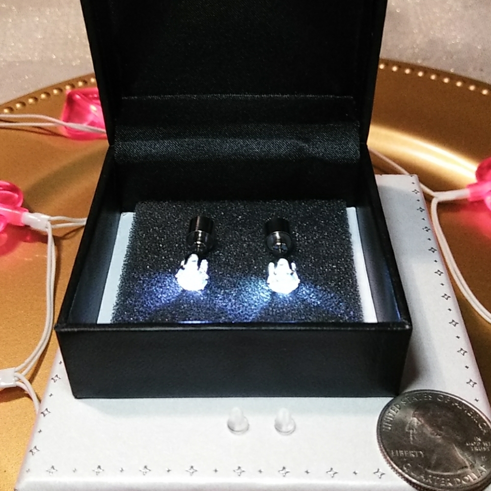 ☀💎CZ RADIANT LIGHT UP EARRINGS IN STAINLESS STEEL
